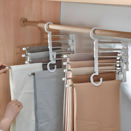 GANCHO DE PANTALONES – Organización inteligente, ahorro de espacio y ropa siempre ordenada