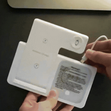 CARGADOR INALÁMBRICO 3 EN 1 – Carga tres dispositivos al mismo tiempo de forma portátil y ordenada