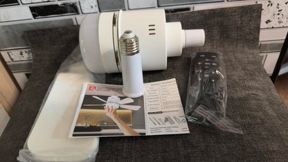 BOMBILLO VENTILADOR CON DISEÑO MODERNO 2 EN 1 – Iluminación ajustable, ventilación práctica y ahorro de energía en un solo producto